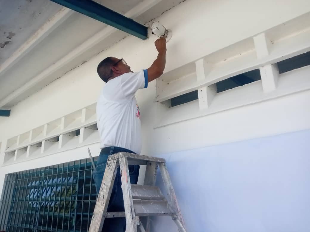 Fundabit Yaracuy (@fundabit_yaracu) on Twitter photo #14Feb 🖥️ En el CBIT "Ramón Guillermo Orelllana" trabajamos en la identificación de nuestro centro tecnológico. Tutora Marileny Figueroa.
@MPPEDUCACION
<a href="/Fundabit_/">FundabitOficial</a>
#SomosFundabit #14Feb 🖥️ En el CBIT "Ramón Guillermo Orelllana" trabajamos en la identificación de nuestro centro tecnológico. Tutora Marileny Figueroa.
@MPPEDUCACION
<a href="/Fundabit_/">FundabitOficial</a>
#SomosFundabit