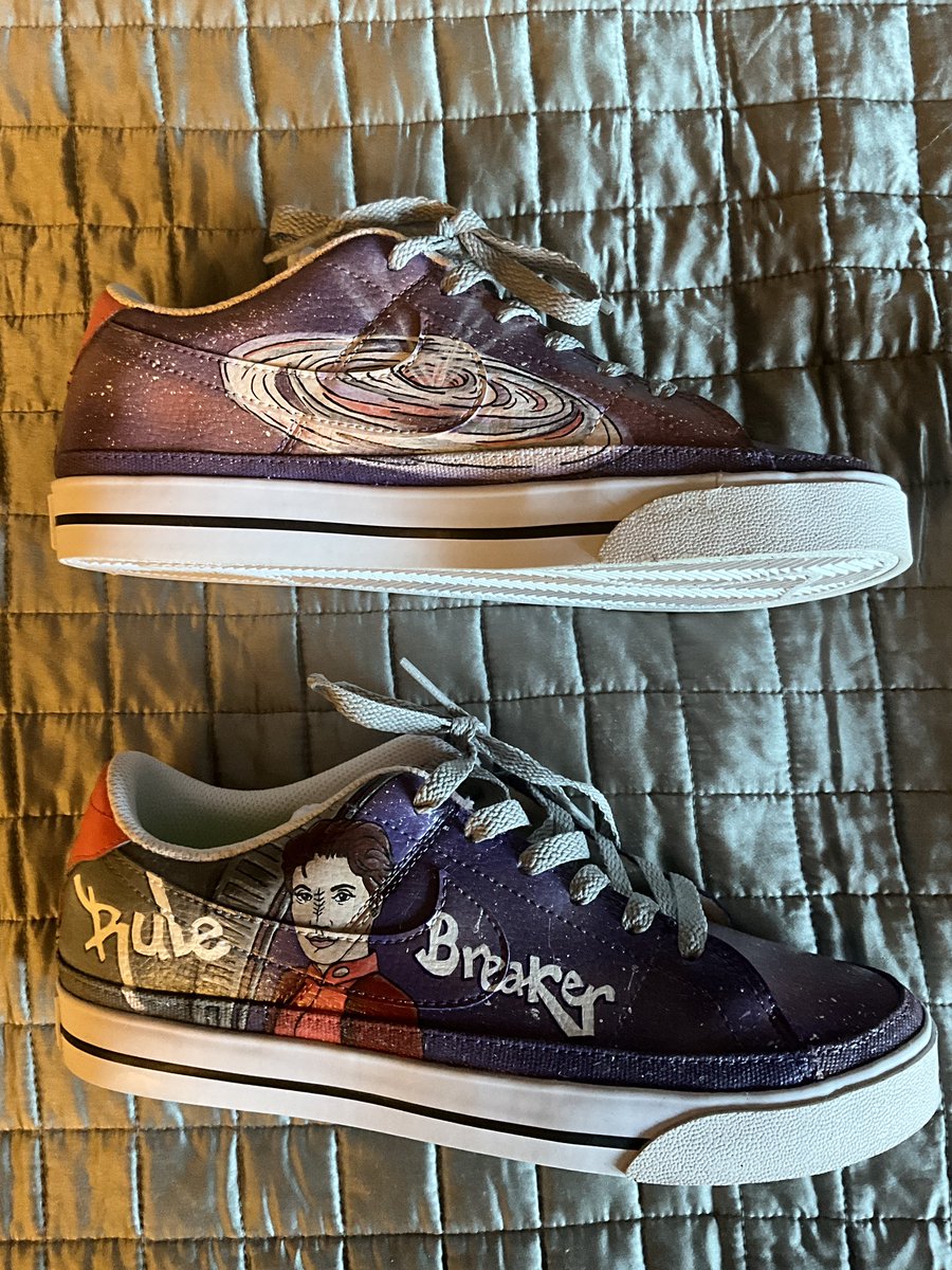 NanaVisitor's tweet image. You gifted these fab hand painted Nikes to me and I lost your info- please reply so I can give credit to you because I plan to be all over the Star Trek cruise ship in these- I truly love them