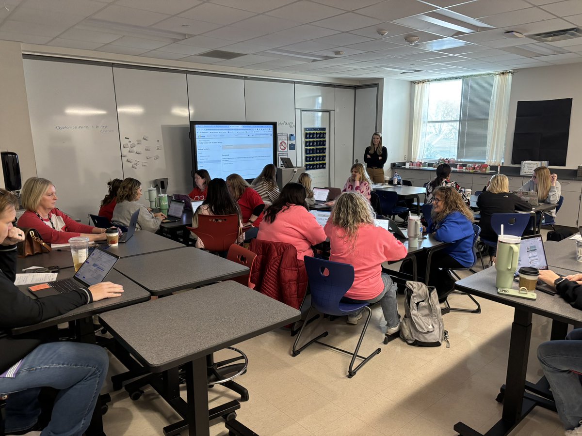 Thank you Jordan Nicinski and <a href="/EllevationEd/">Ellevation Education</a> for diving into writing with our <a href="/MidlothianISD/">Midlothian ISD</a> teachers at Paw-Palooza to best support all students, but especially our EB students! #MISDProud