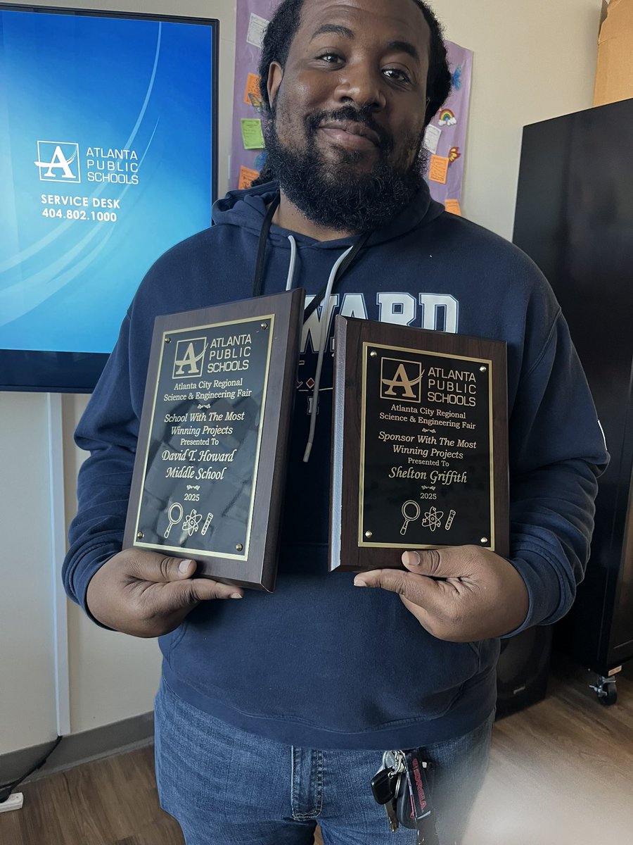 Congratulations to Mr. Griffith and the Howard Science Department for submitting the most winning Science projects and the sponsor with the most winning Science projects in the APS District Science Fair!! #GoHoward <a href="/apsupdate/">ATL Public Schools</a>