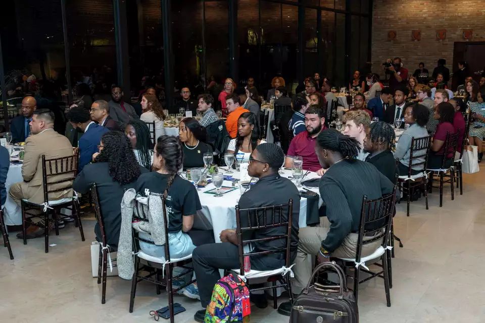 College of Liberal Arts and Social Sciences at UH tweet media