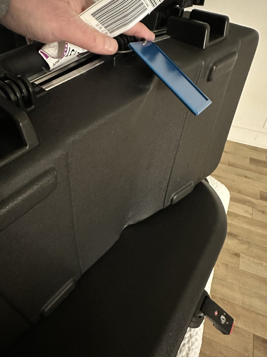 dagjuhlin's tweet photo. .@AmericanAir my custom-made guitar and flight case were demolished by an expert in your employ yesterday, somewhere in between Chicago and San Diego. This is my livelihood, and I need to speak with you about how you’ll compensate me. https://t.co/ppuWm5Phfh