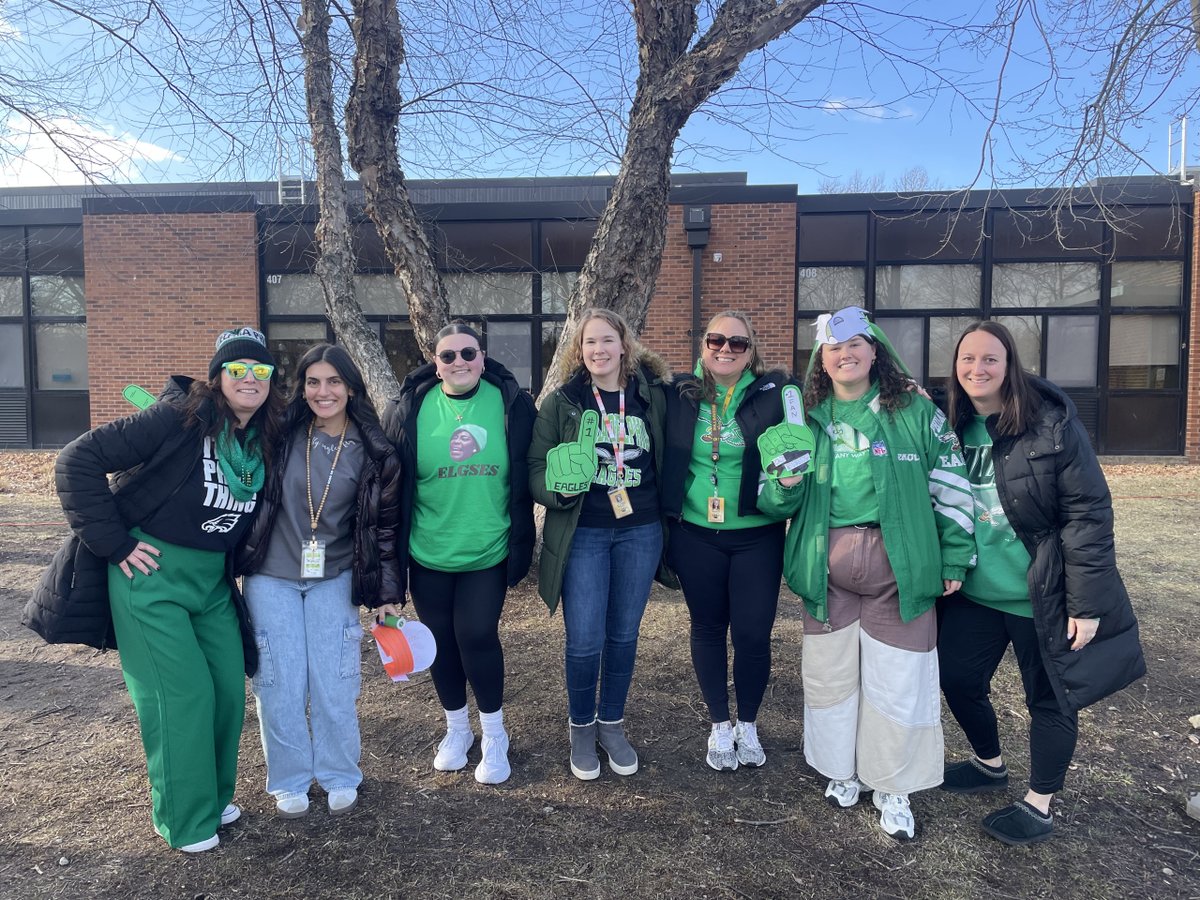 Photo by Kathy Chang/The Sun Millbridge Elementary Principal Stacy Murphy (left to right), Alana Masciocchi, Marissa Mancuso, Elizabeth Kellett, Gina Skaggs, Jess Szymanski, and Celeste McVeigh during the school's pep rally ahead of the Super Bowl.
southjersey.media/featured/what-…