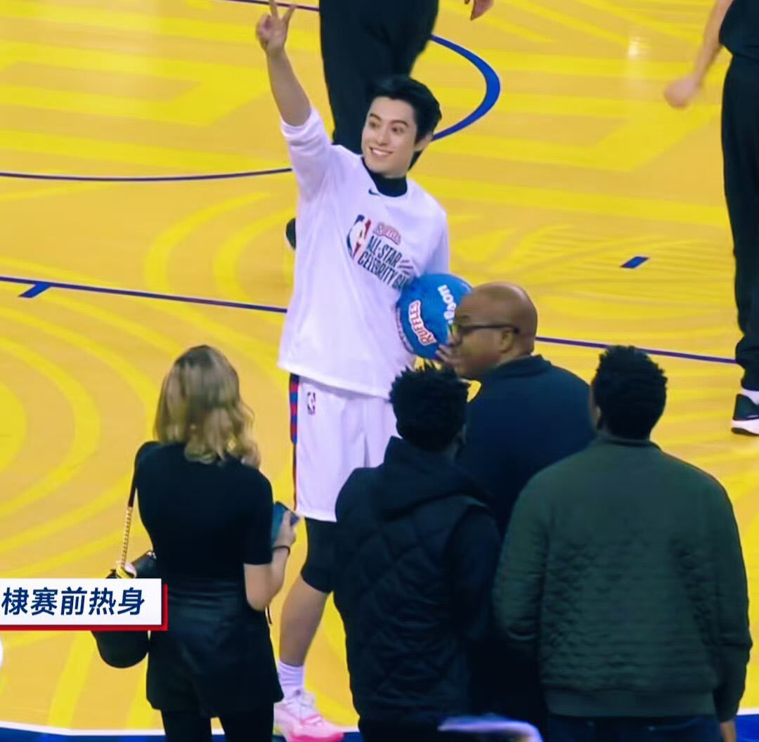m_thippawan's tweet photo. แงงงงง น่ารักที่สุดในหัวใจ💜

#DylanWang #WangHedi #หวังเฮ่อตี้
#DylanWangxNBAAllStar https://t.co/mcrS8rdz7t