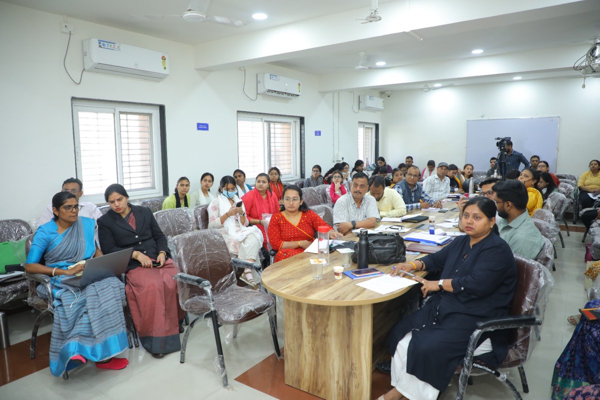 PrashantDharma9's tweet photo. I was invited as a resource person for the UGC’s 6Days Capacity Building Programme of IKS. I delivered lectures on "Inter-Civilizational Impact of IKS" on 13th & 14th Feb,2025 at the MMTTC, MS Univ. Vadodara. #IndianKnowledgeSystem #UGC #IKS #HigherEducation #FacultyTraining https://t.co/8wqSYOxmoR