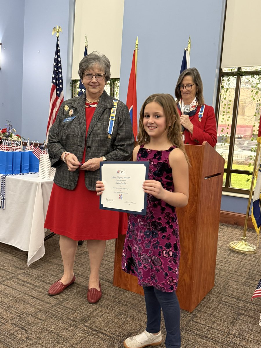 OcoeeDar's tweet photo. Junior American Citizen Art Contest winners from Big City University. https://t.co/dTcBrka35d