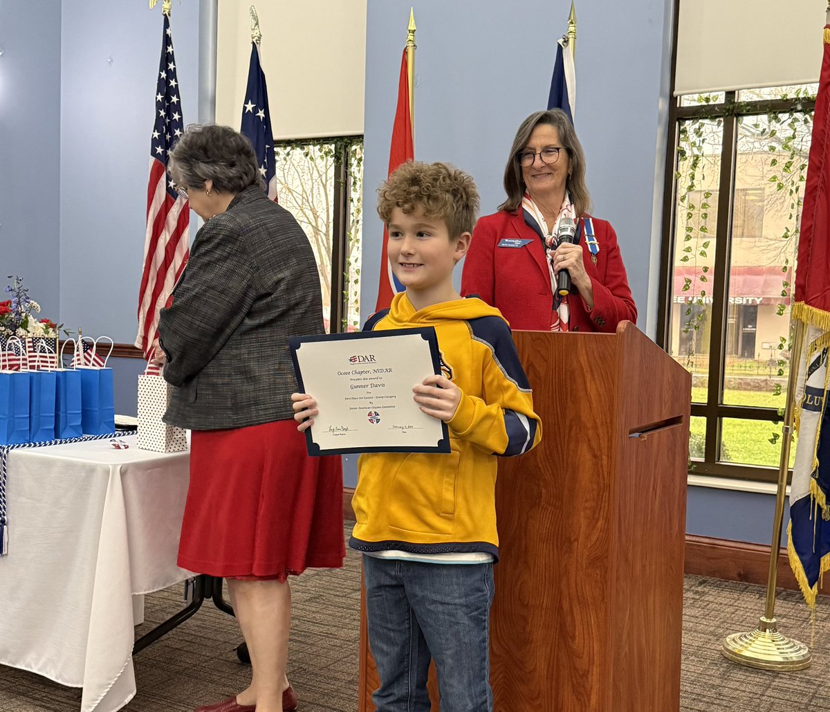 OcoeeDar's tweet photo. Junior American Citizen Art Contest winners from Big City University. https://t.co/dTcBrka35d