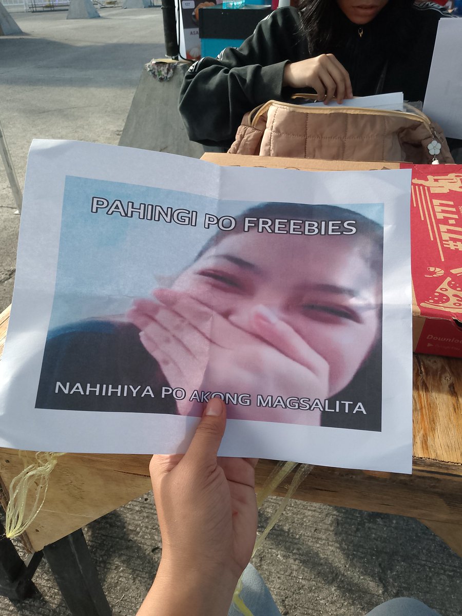 macoletsky's tweet image. PENGE PO AKO FREEBIES PO🥹