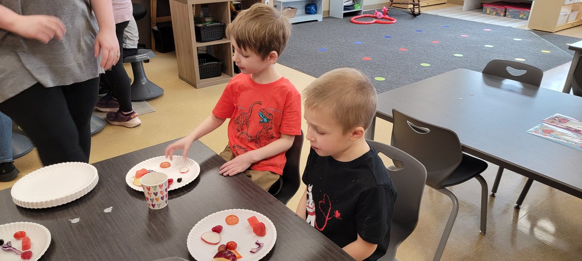 Mrs. Bowles tweet media