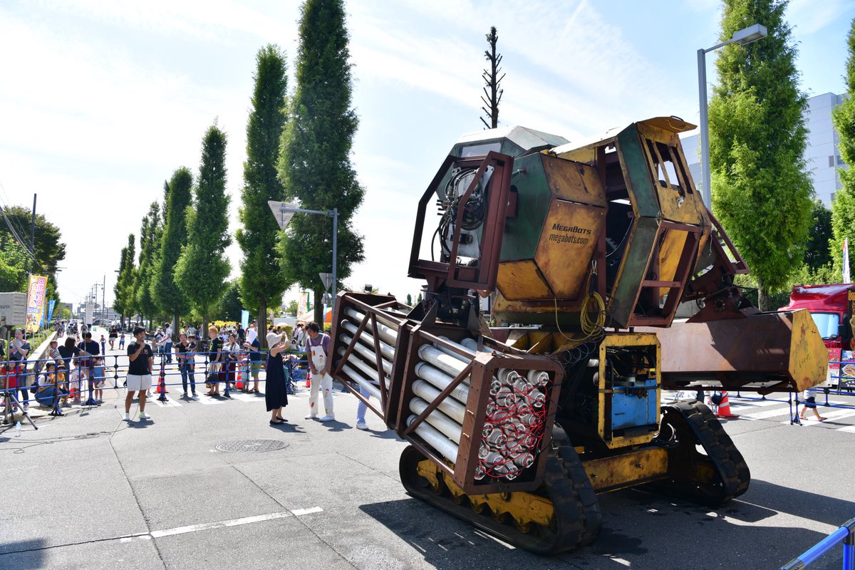 4retokyo's tweet image. Dreaming of Robots.
#MegaBots #Amanssenseofadventure #robotics #robot #giantrobot #mechas #pilot