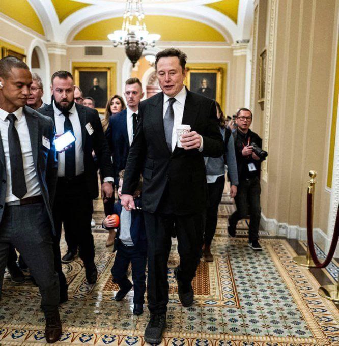 🚨 BREAKING: Elon Musk just announced D.O.G.E will launch an investigation into federal employees with unusually high net worth despite modest salaries!

Do you fully support this?

YES or NO?