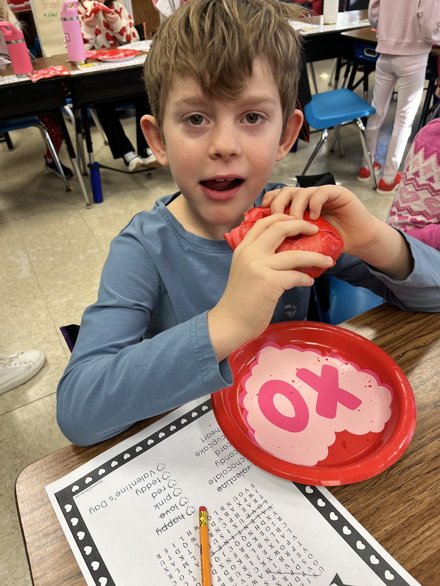 Debbie Booz tweet media