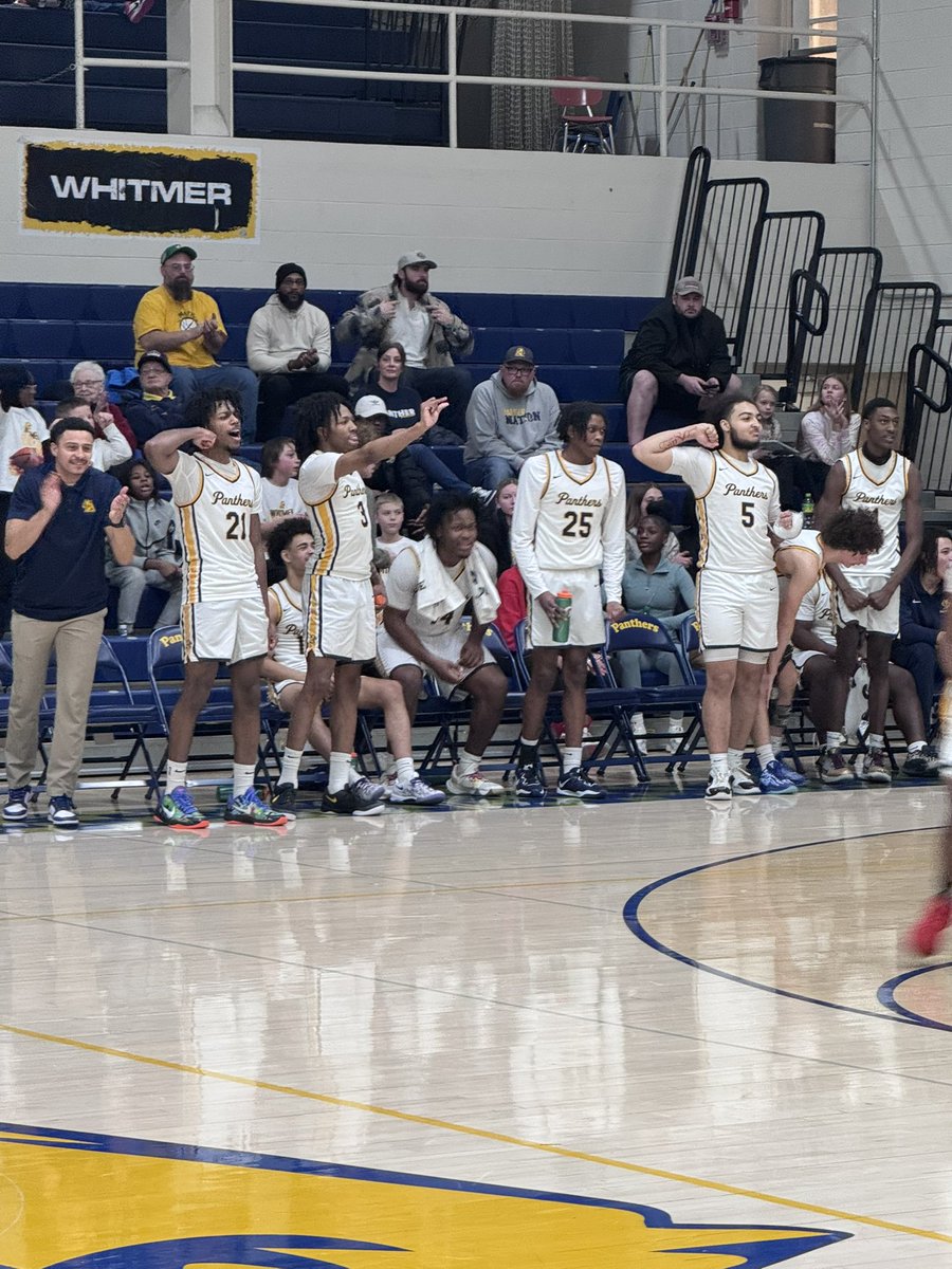 WhitmerAthletic's tweet photo. When the starters are no longer playing, but FULLY ENGAGED in rooting on their teammates! #benchenergy #teamsupport https://t.co/8vKofXexwO
