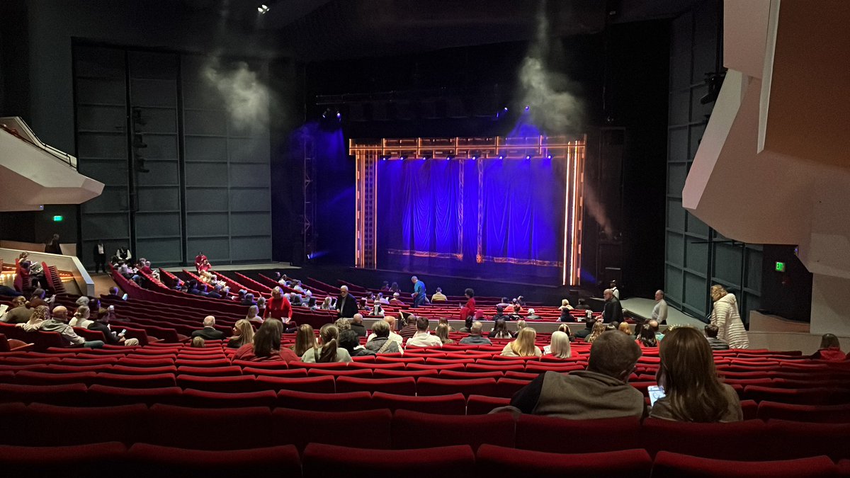 jcharbison's tweet photo. Getting ready to see Six the musical. Let us hear the tales of the wives of Henry VIII. https://t.co/JPURmwvo23