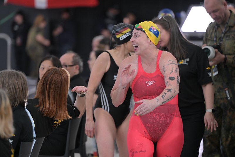 WeAreInvictus's tweet photo. Beautiful smiles and happy faces from the #InvictusGames competitors today in the UBC Aquatics Centre. 

Keep going on your recovery journey! 
💛🖤 https://t.co/r1G1ieI6bm