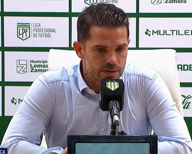 la12tuittera's tweet photo. 🗣️Fernando #Gago: 

"En el 1T estuvimos más a la altura de donde nosotros queremos jugar y en el 2T perdimos el control de las situaciones de partido, estábamos muy bajos y faltó más juego". https://t.co/3yTMNdEZF9