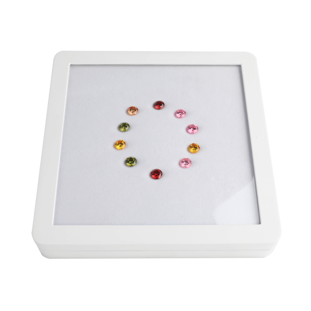 GemtrueUK's tweet image. DK21676-XL Large Deluxe Wooden Diamond Display Box with Built-in Stand
Box size: 200 x 200 mm
Black or White colours
Cushion comes in black or white colours
#diamondtester #gemstonecheckingequipment #microscope #diamonddisplaybox #diamondtrayset