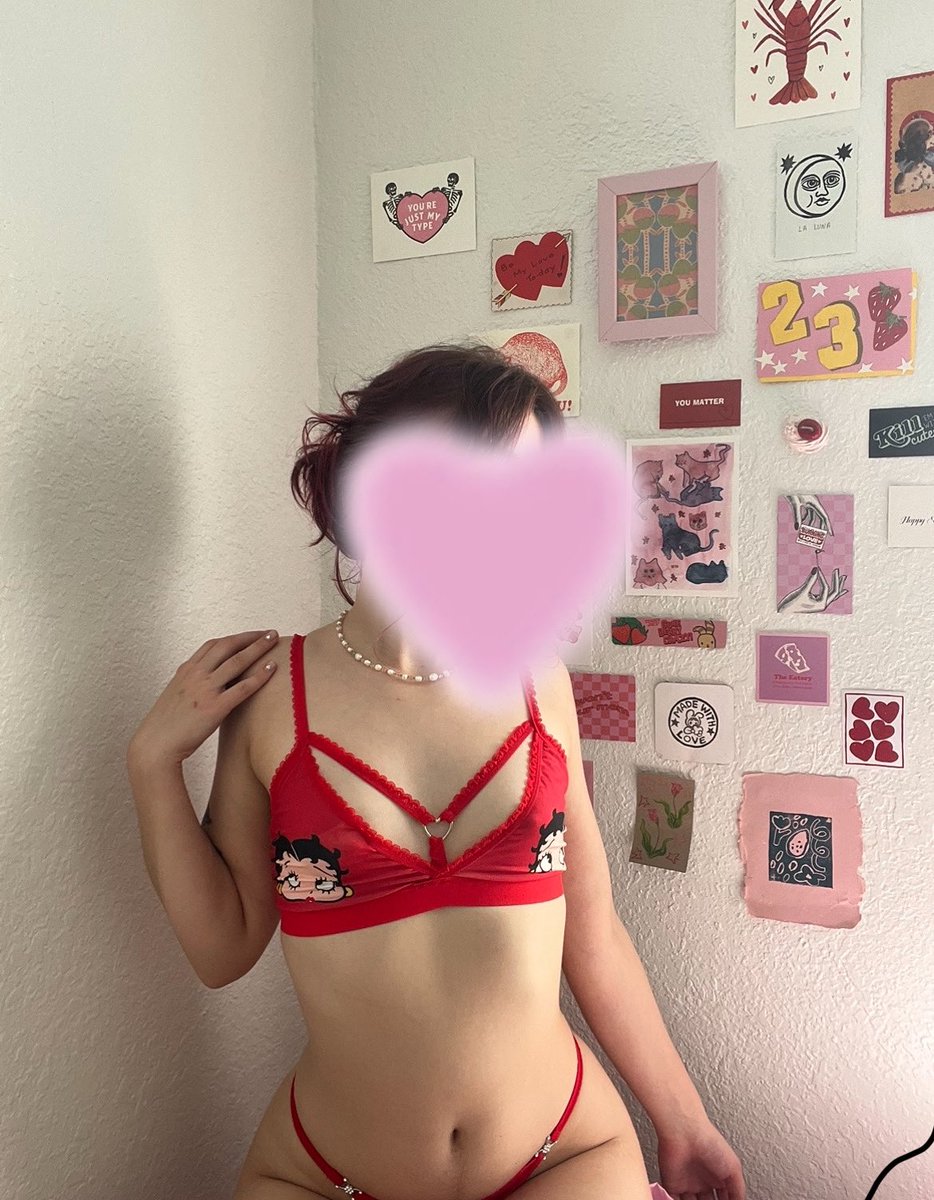 wanna see behind the 💞 ? full photoshoot posted already.. 55% off page limited time!!