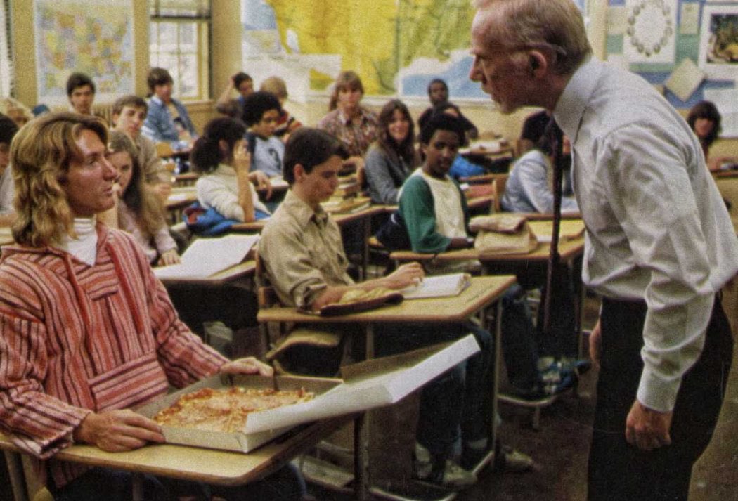 thermoware's tweet image. No way is Spicoli’s pizza a sausage and double cheese. #FastTimes @IFC