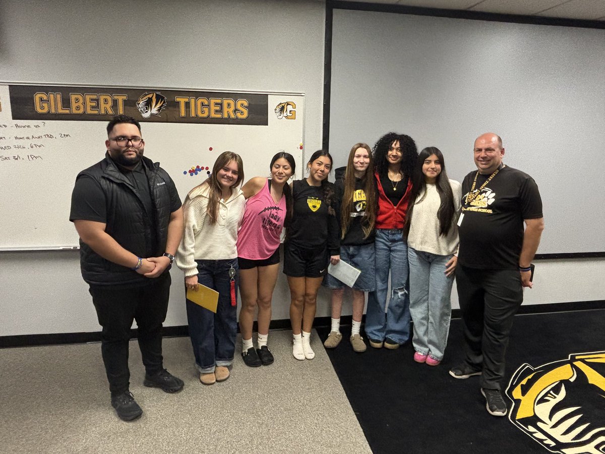 Thanks <a href="/npuflag/">NPUFLAG</a> for stopping by the G today and <a href="/RPalma_71/">Ramon Palma</a> for sharing wisdom and college process with our girls. 

#trusttheprocess #tigerpride #flagfootball #npu