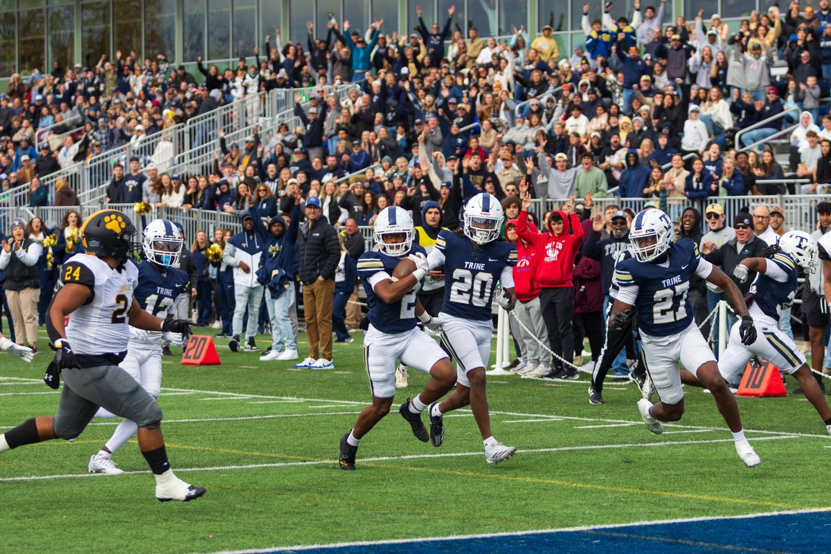shad_B9's tweet photo. Blessed to receive an offer from trine university ⚡️⚡️#AGTG @CoachTBolen @CoachWilliamsJ @RHSPanthersFB @Coach_SmithRHS @bhernyscoutguy @RecruitingBh @Coach_DMarshall https://t.co/6uJnHepT3z