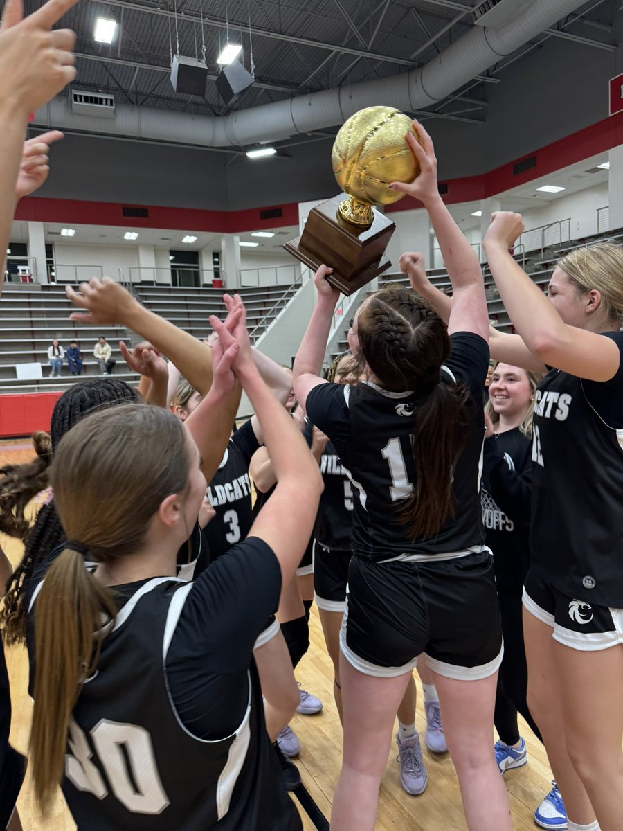 Nicole Jund, EdD (@nicolejund) on Twitter photo Congrats to our <a href="/DentonGuyerGBB/">Guyer Lady Wildcat Basketball</a> Area Champs!! #GoldBallSzn Gold ball #2!! Let’s go!! #Southside <a href="/GHS_Wildcats/">Guyer HS Wildcats</a> Congrats to our <a href="/DentonGuyerGBB/">Guyer Lady Wildcat Basketball</a> Area Champs!! #GoldBallSzn Gold ball #2!! Let’s go!! #Southside <a href="/GHS_Wildcats/">Guyer HS Wildcats</a>