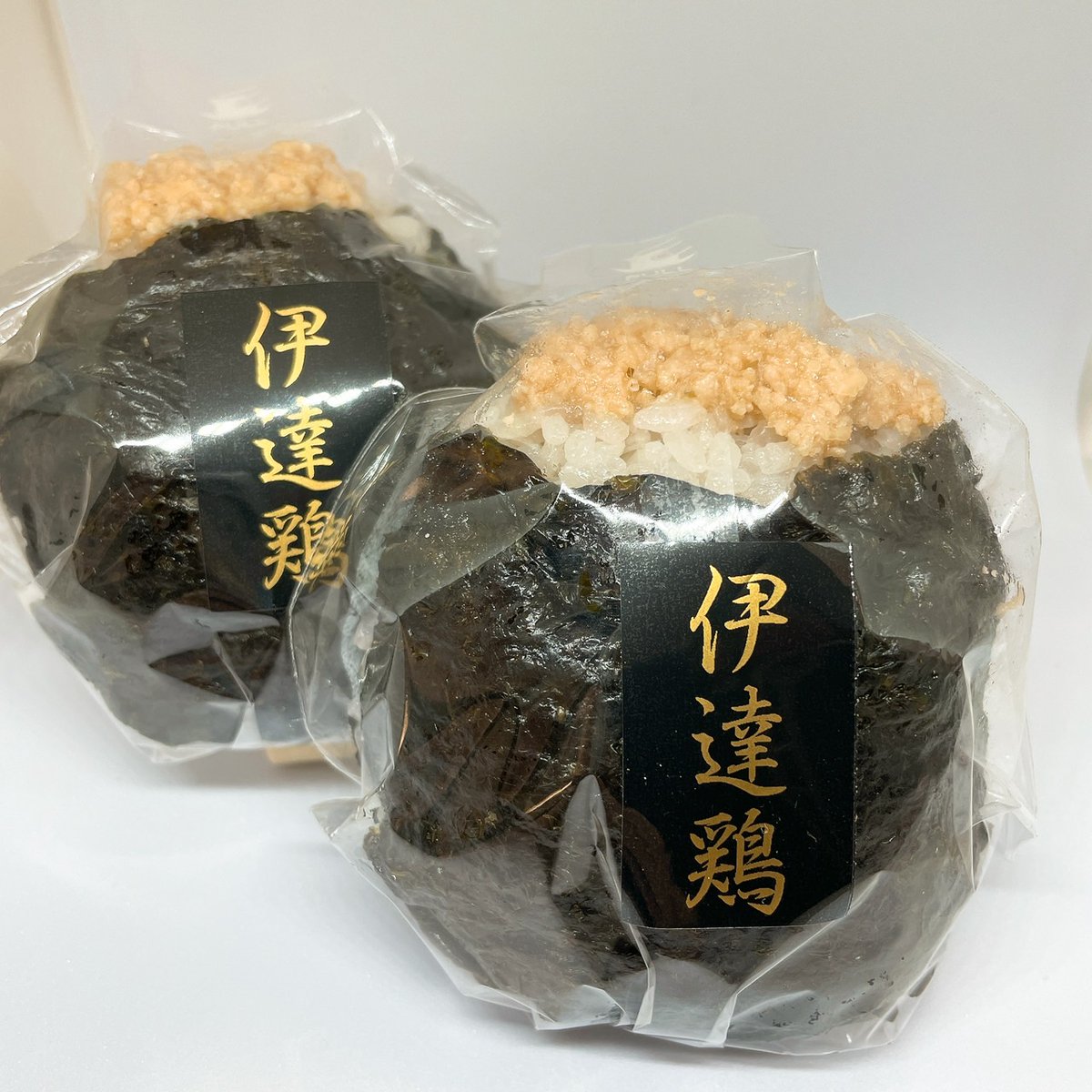 おにぎりサミット2025で誕生した「伊達鶏の肉みそおにぎり」は、明日16日（日）までの限定販売です‼️

お買い求めは、道の駅伊達の郷りょうぜんへ
#伊達市 #伊達鶏の会