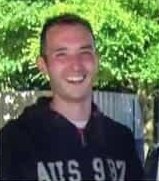 confundustria's tweet photo. Valbrembo - Bergamo.
Si chiamava Manuel aveva 45 anni e faceva il meccanico.
Ieri un macchinario in azienda ha espulso un bullone che lo ha colpito in testa. È morto sul colpo.

#MorireDiLavoro una guerra che non frega un cazzo a nessuno. https://t.co/boh2uRq5HE