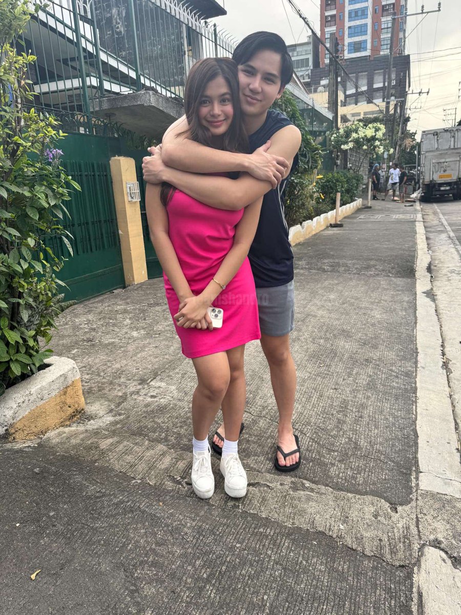 Ayan na mga langgam
TEAM SHANDRO
#TadhanaBuongiornoPagIbig
 ShanDro OnTadhana