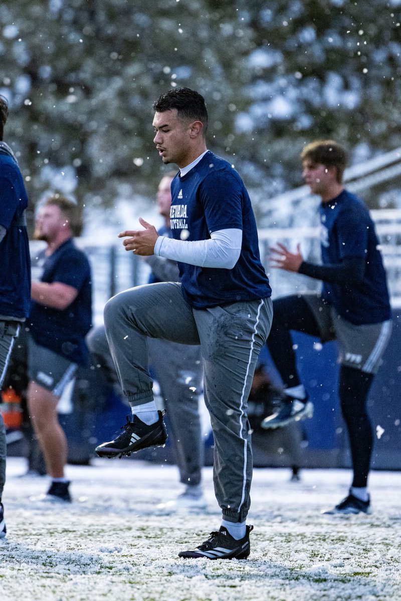 Anthony Wolter (@anthonywolter11) on Twitter photo Working in the snow βοΈ #GoPack πΊ Working in the snow βοΈ #GoPack πΊ