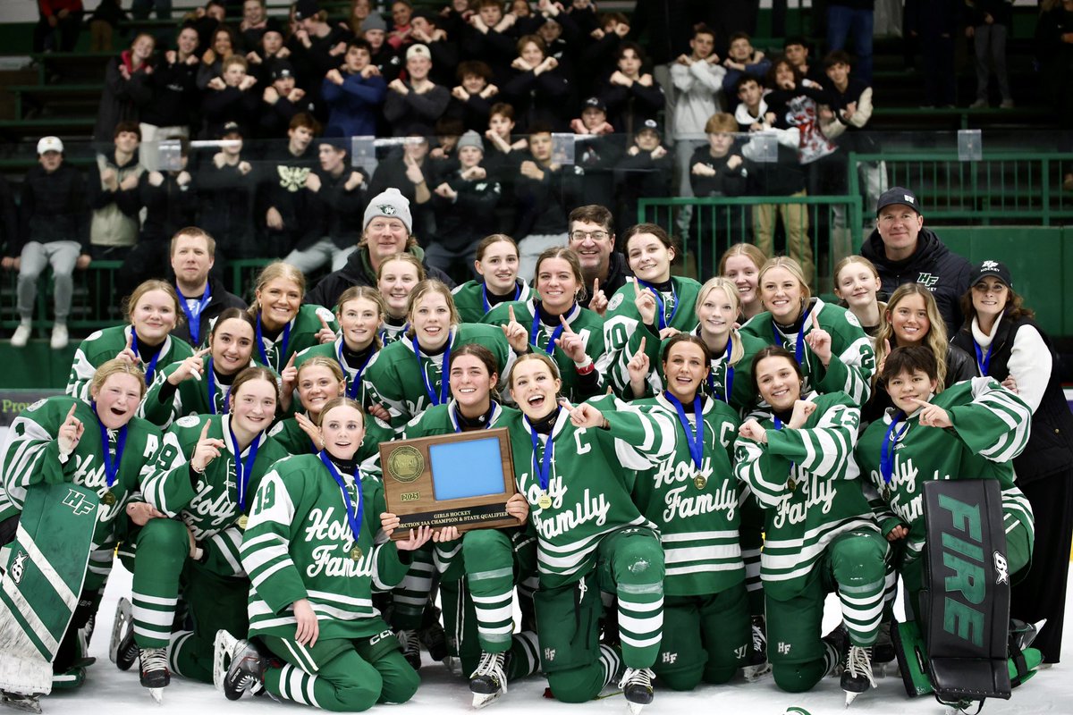 YouthHockeyHub's tweet image. GHS
Section 2AA Final

End of OT
Holy family &amp;gt; Minnetonka (2-1)

GWG: Schugel 

SOG: 25-21 Skippers

Holy Family is headed to State!