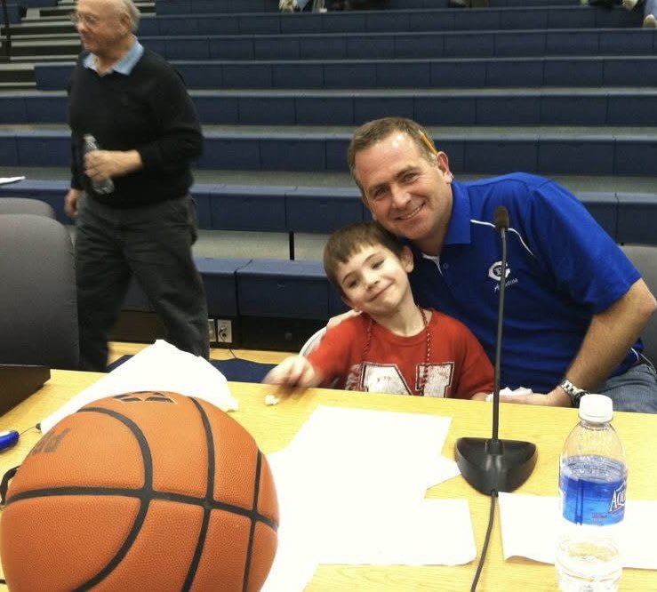13 years ago- his debut behind the mic for <a href="/JrJayBasketball/">Jr. Jay Basketball</a> .This week he found out he was selected to attend the <a href="/BIGEAST/">BIG EAST Conference</a> Sports and Entertainment Networking Event at <a href="/TheGarden/">MSG</a> next month 🏀. Congrats <a href="/AlexJTietjen/">Alex Tietjen</a> 💙🎙️🐦 #rdj