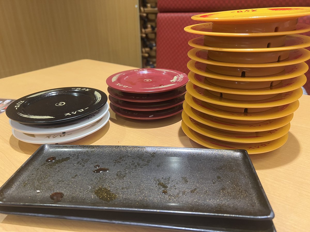 CLight55's tweet photo. #スシローで20皿いったぜG 

食べたいもの食べて
ご馳走様でした https://t.co/Uw9cdCEqOd