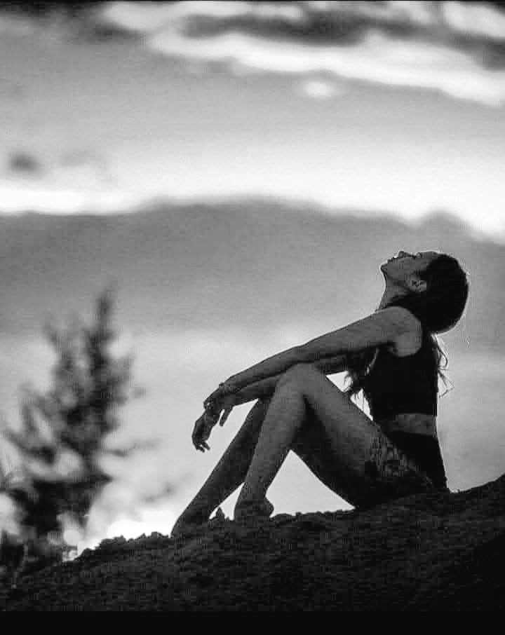 "Desecha todo aquello que insulte a tu alma"...

Walt whitman