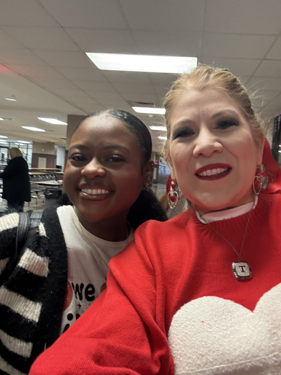 Today  <a href="/TomballISD/">Tomball ISD</a> we were all in ❤️with our incredible professional development learning opportunities at the spring collaborative at <a href="/TISDTHS/">Tomball High School</a> &amp; <a href="/TISDTJHS/">Tomball Junior High</a>.  Thanks to <a href="/N2Learning/">N2 Learning</a> for the student panel. #TeamTomball 🎉#DestinationExcellence