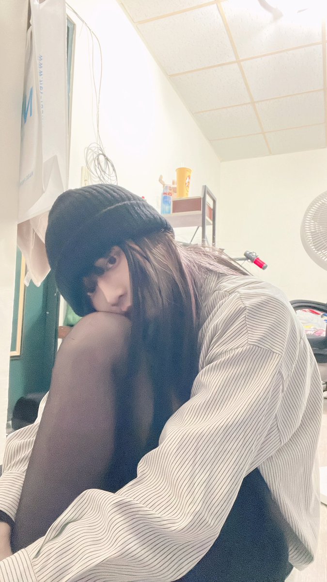 前陣子A流
所有社群直接原地停擺不想回覆🥲
很抱歉各位

現在身體終於好轉很多了😈
然後就萌生很多奇怪的想法哈哈哈🤣

好想約看看大胸肌的男森
好像從來都沒有約過🥲