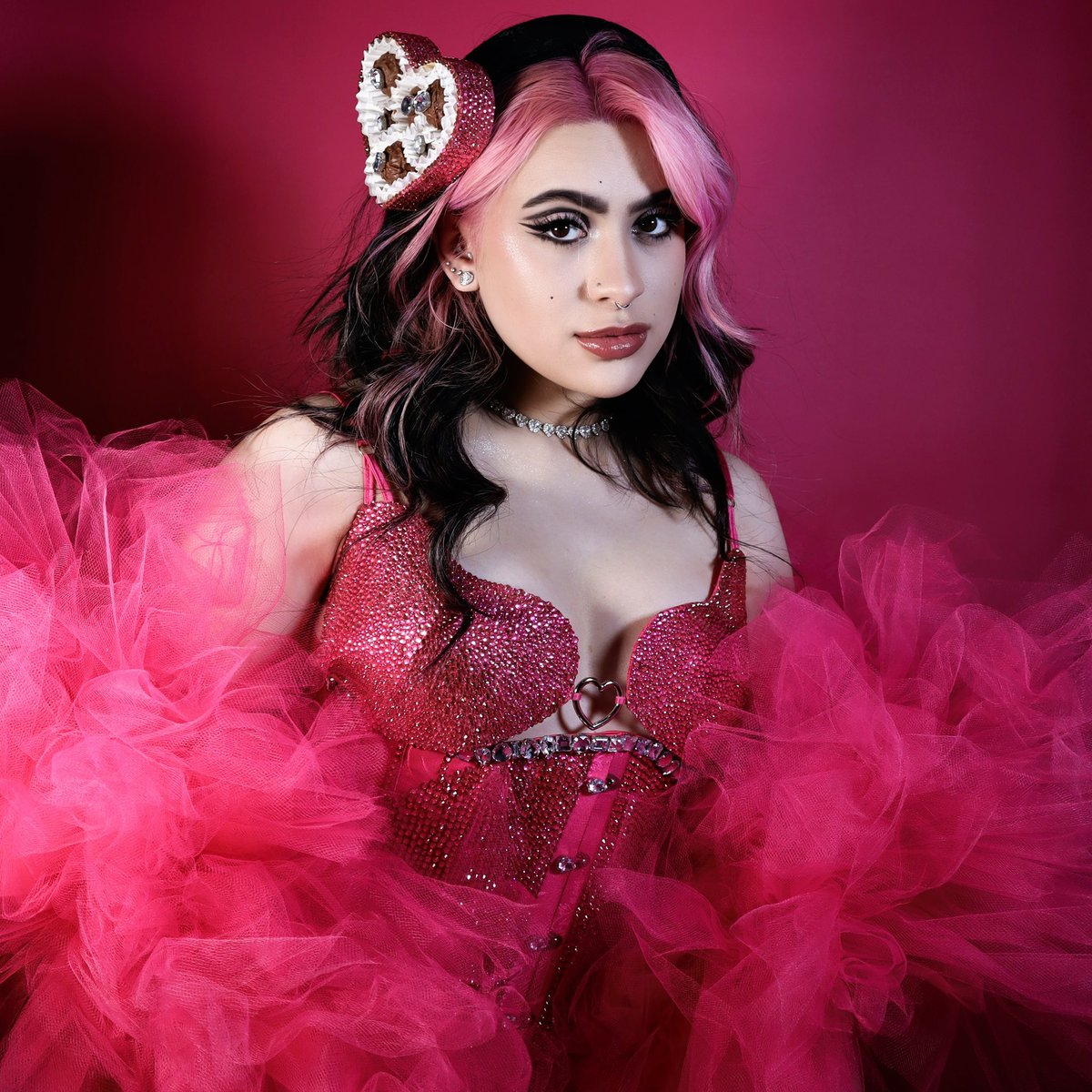 moonzy_cat's tweet image. Your Valentine 💘