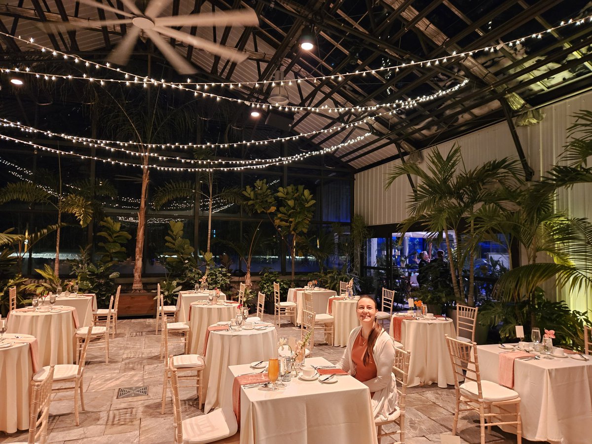 I got to surprise my wife today by taking her back to the venue where we got married for a beautiful Valentine's Day dinner! 

We had such a great time 🥹❤️