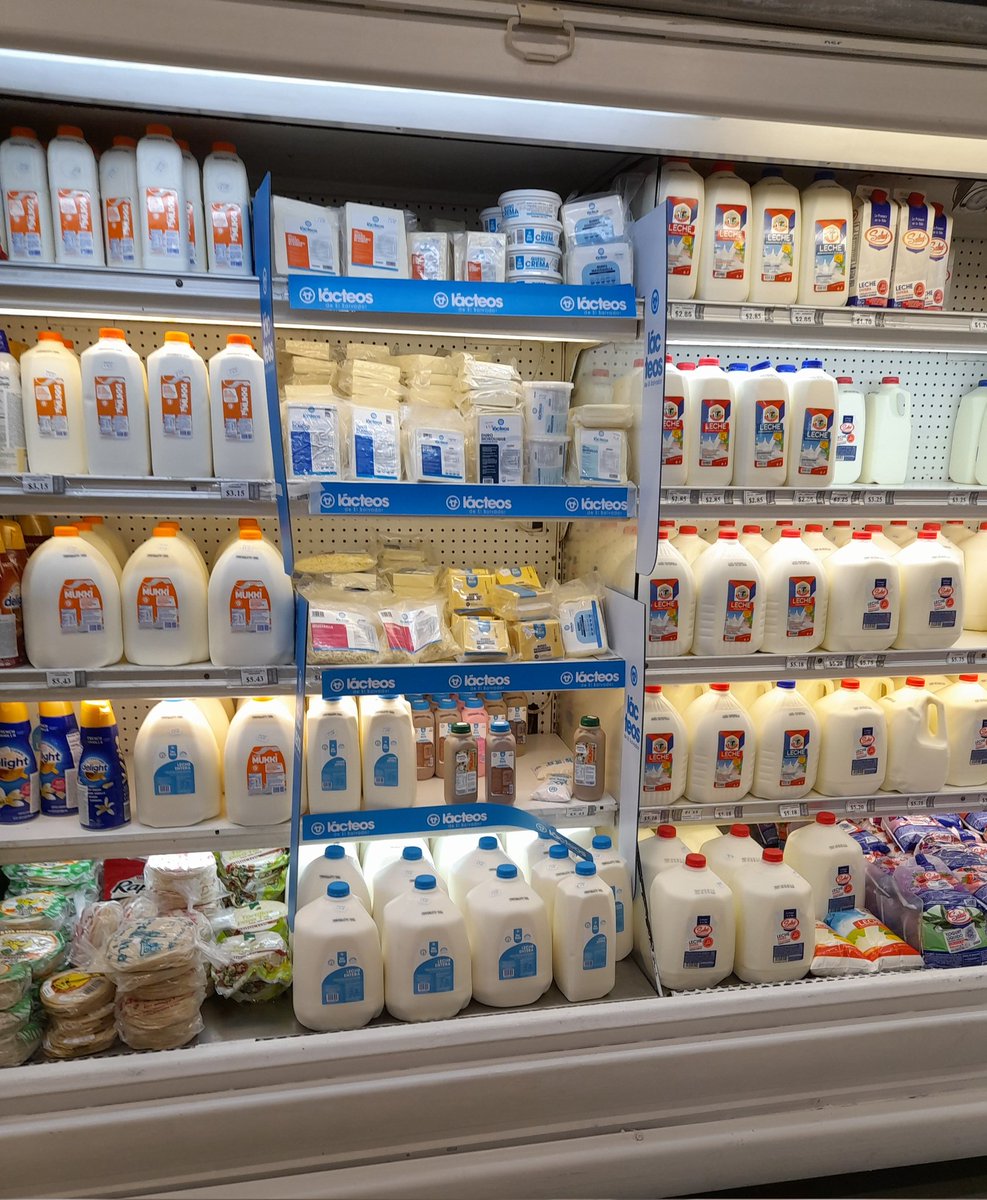 Favor compartir. Iniciamos la campaña para no comprar los productos lácteos del dictador. Están en venta ya en los supermercados. Repito, compartir. No comprarlos. Haz patria, no los compres.