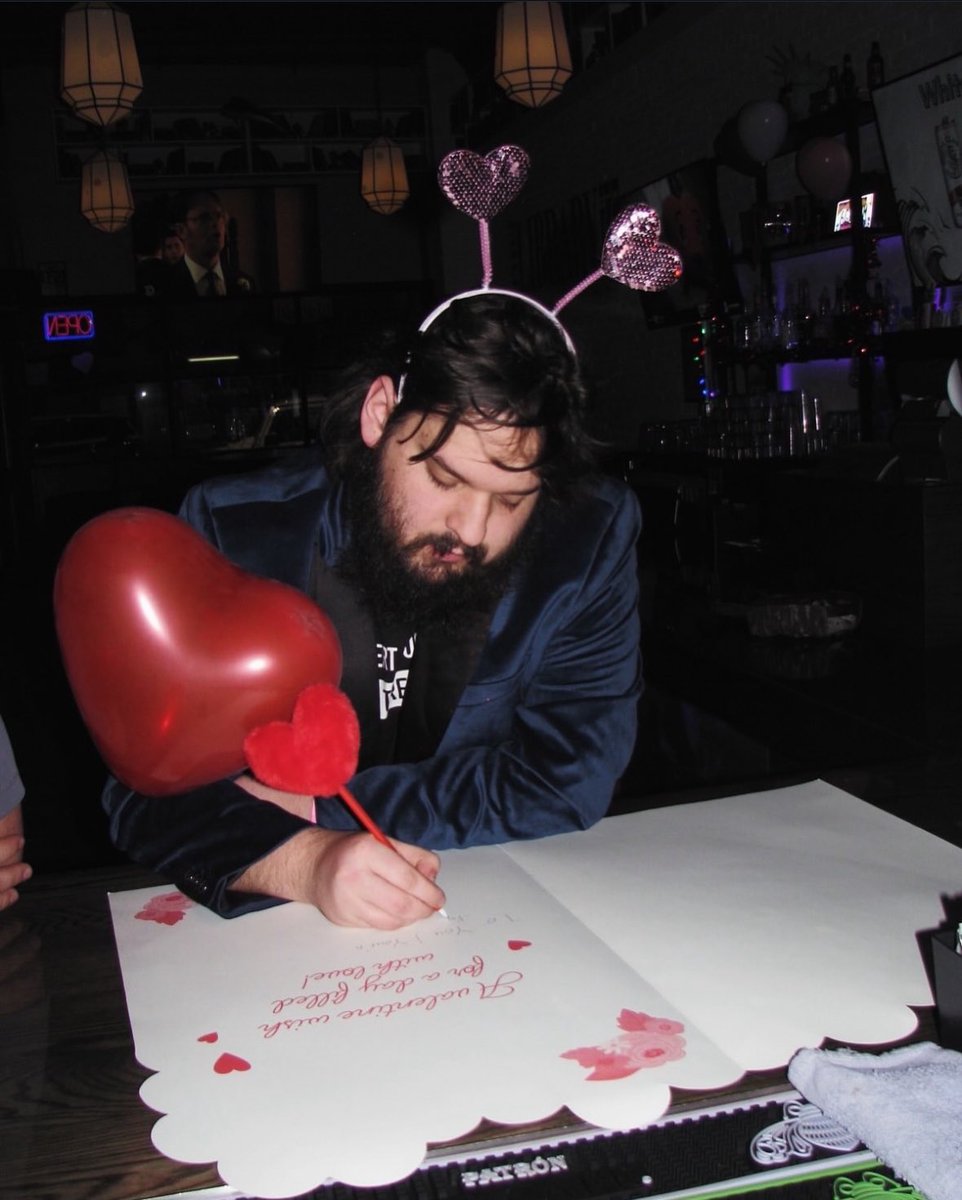 LibraryBarlax's tweet photo. Care to be our Valentine? 😏 see you tonight. https://t.co/MpYPlZ1xoA