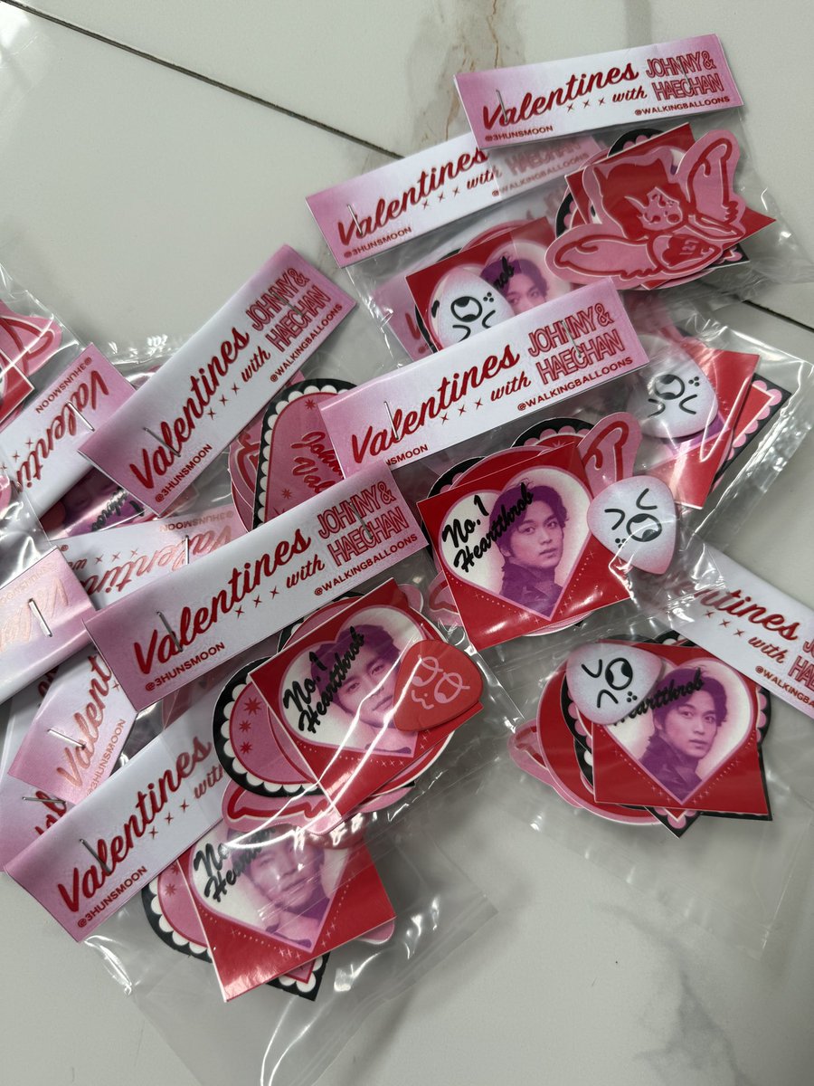 HI! AKU MAU BAGI2 FREEBIES BUAT AYANG AYANGNYA HAECHAN &amp; JOHNNY (yg lain jg boleh kok)

pls bantu abisin krn ini aku first timer kasih freebies 😭🫶 reply klo kalian interested ya

help retweet sm follow aku buat tau locationnya

#NCT127_NEOCITY_THE_MOMENTUM_JAKARTA