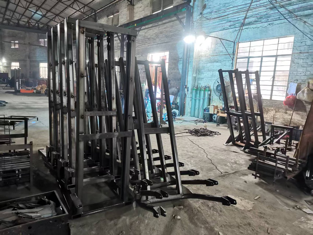 matta_yang's tweet image. Stacker Manual Hydraulic Equipment.
High-strength welding, rock-solid load capacity! Crafted with precision, every detail is built to last, making your tasks easier and safer!
#ManualLifter #ProfessionalWelding #EfficientTools #DurableDesign #stackerequipment