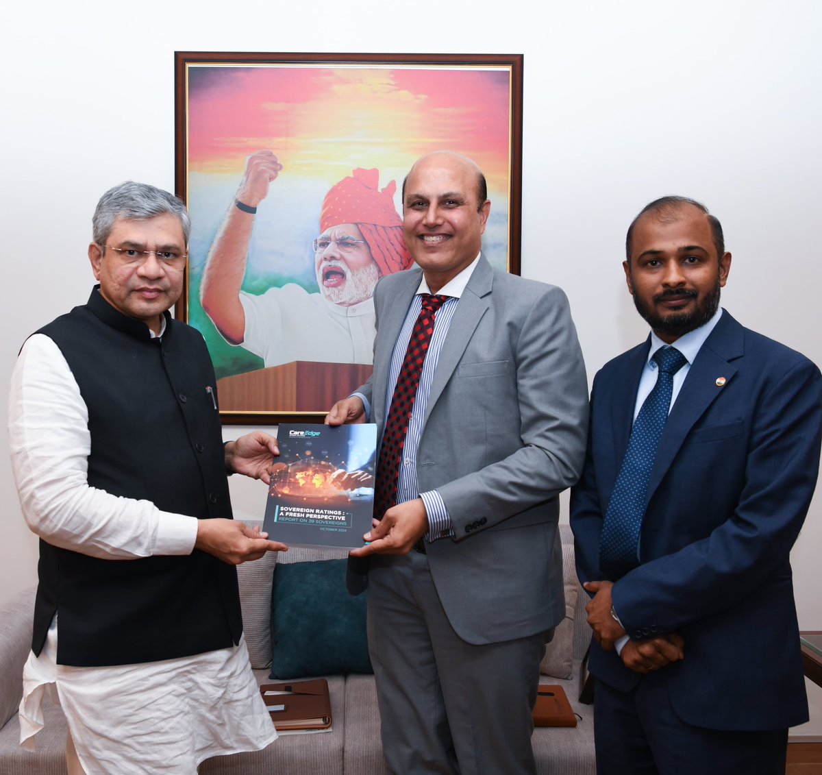 AshwiniVaishnaw's tweet photo. CareEdge presented a sovereign ratings report. Happy to see more objective rating organisations emerge. https://t.co/OMLG9eGOvU