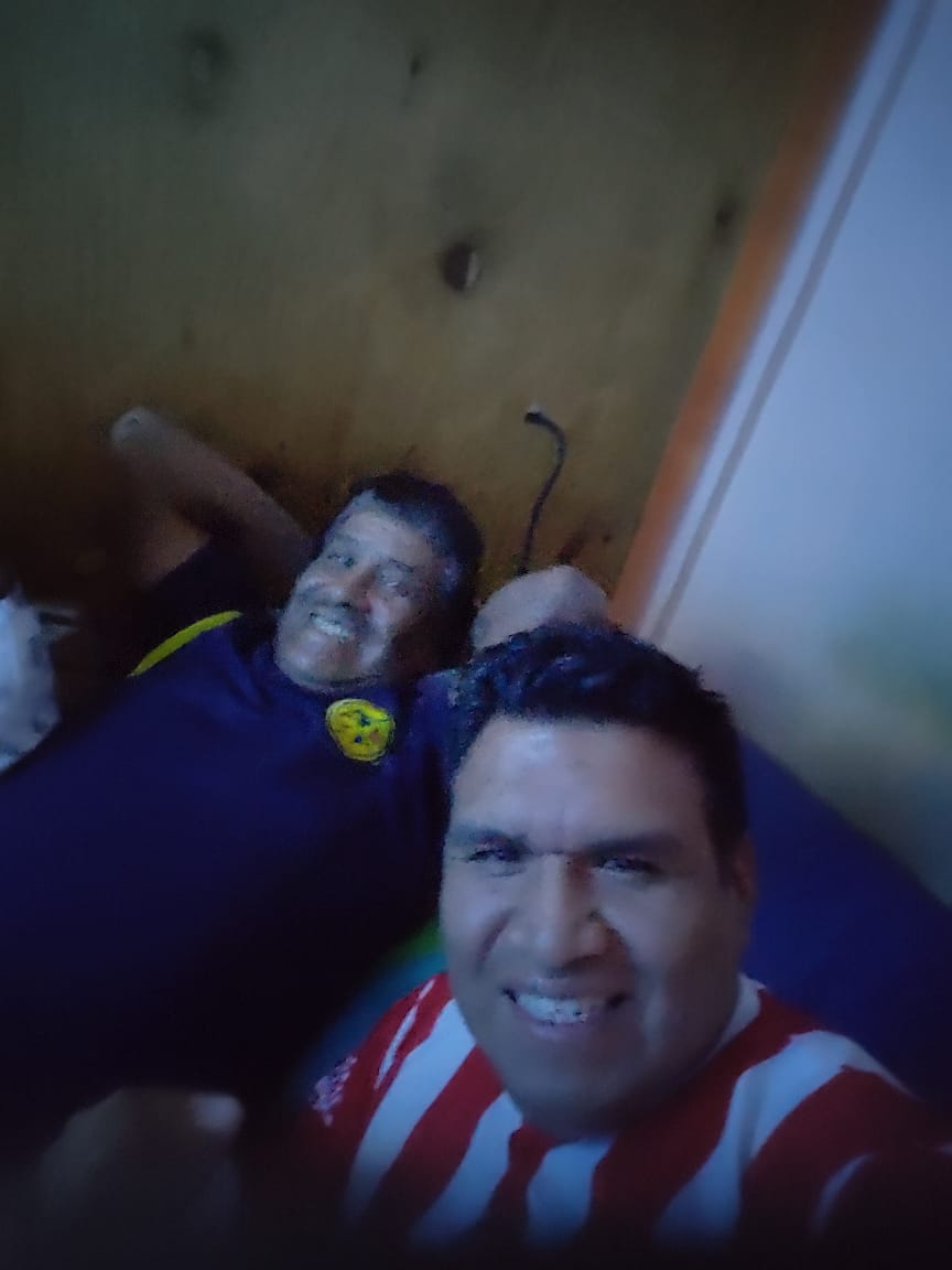 hamud_amado's tweet photo. Con el mejor padre del mundo hoy rivales #JuegaConAmor https://t.co/Pkbv6HcQSw