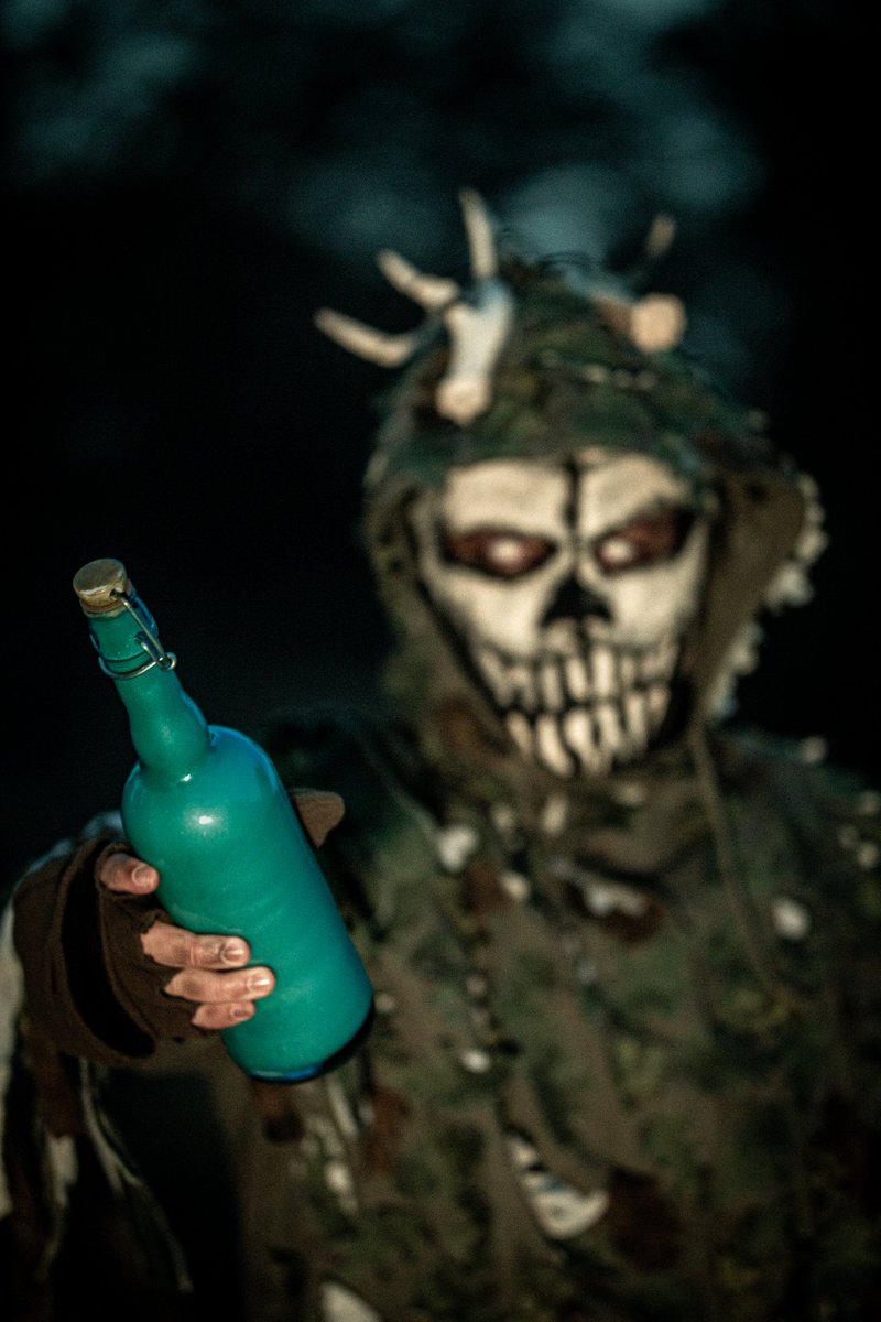 lomiragaming's tweet photo. Better to be on Zyrachiy's good side vs Mstyachiy's bad side @tarkov 

📸: @theearthonfire 
#EscapefromTarkov #tarkovstyle