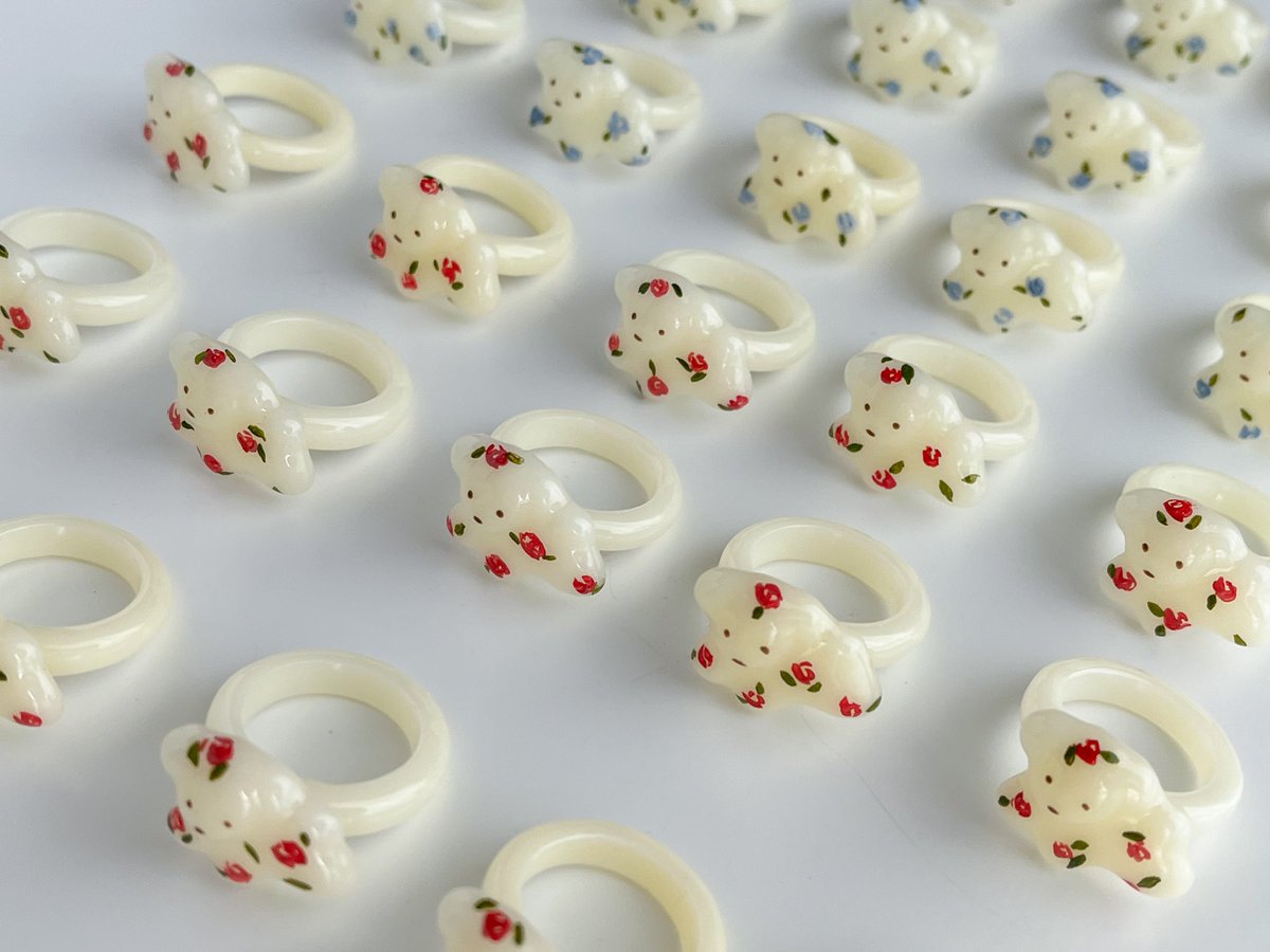 有楽町POPUPに、はしるこいぬを追加納品いたしました。 前回人気だった