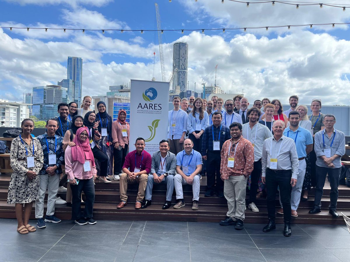 Our vibrant <a href="/AARES_QLD/">AARES_QLD</a> community at #AARES2025! #agecon #envecon