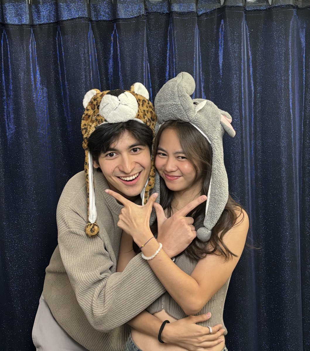 1125MIU's tweet photo. #AshDres https://t.co/SBwLdgHzwm