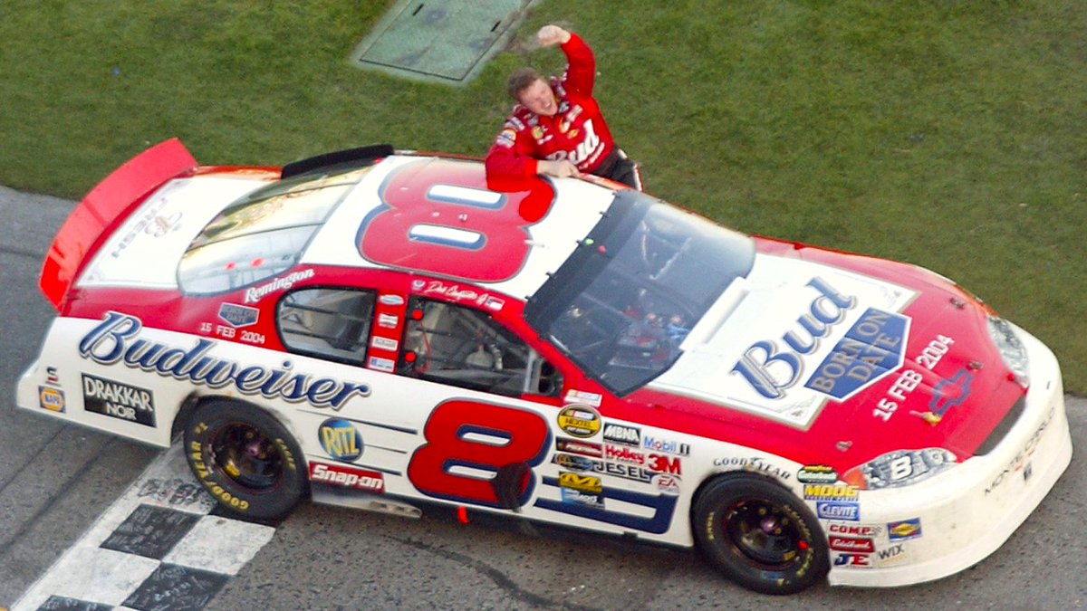 Dale Earnhardt Jr won the 2004 Daytona 500 21 years ago today. 🏁