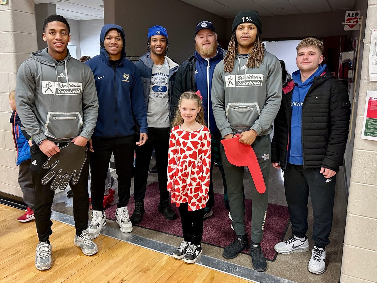 Maddie got to start her Valentine’s Day off with some of her favorite boys, Daddy’s boys. Thank you <a href="/IchabodFTBL/">Washburn Football</a> for bringing these student athletes out for an exciting morning. #BeTheStandard #BestAtWest